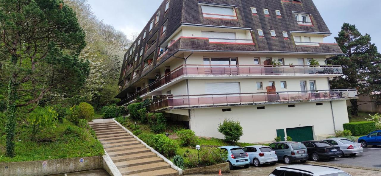 Renove Au Calme Avec Terrasse Apartment Trouville-sur-Mer